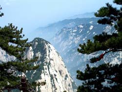 Xian and Huashan Mountain Tour